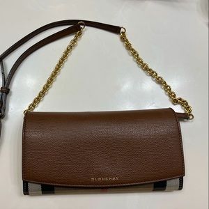 Authentic BURBERRY Henley Check And Leather Wallet-onChain